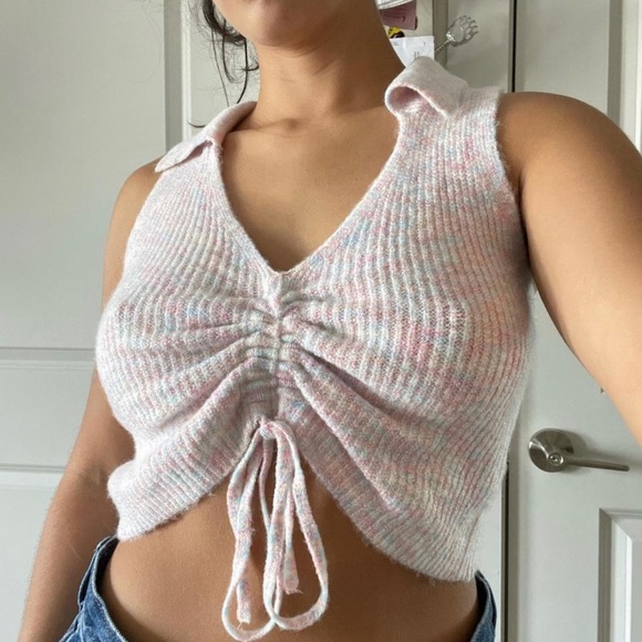 Witty Fox Sweater Vest Cropped Top Sleeveless
Pastel Colors Barbiecore Small - Picture 3 of 5